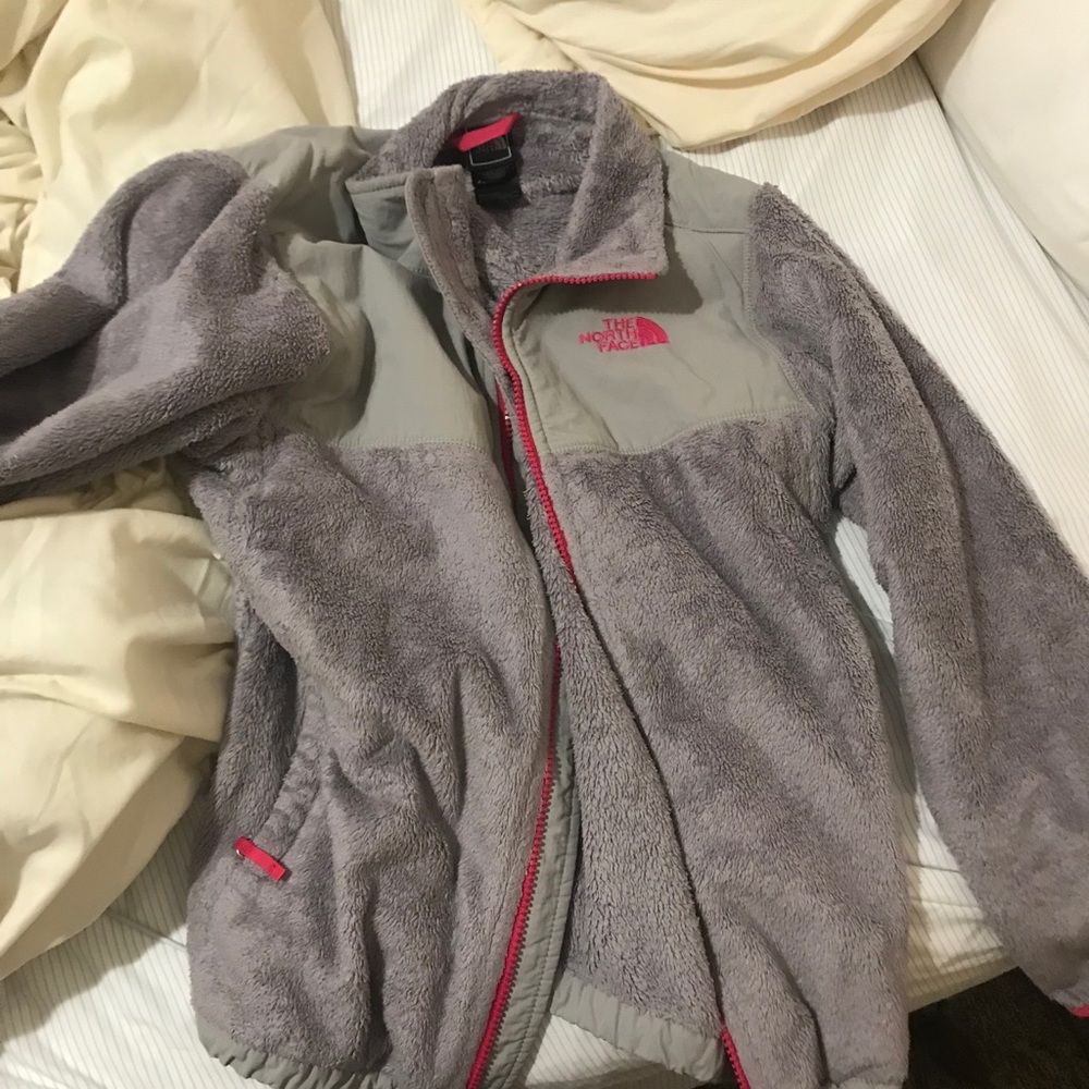 GIRLS 14/16 gray north face! Taking best offer!